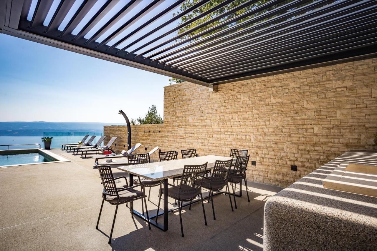 Villa Dispet With Heated Pool, Jacuzzi, Sauna And Cinema Целина Экстерьер фото
