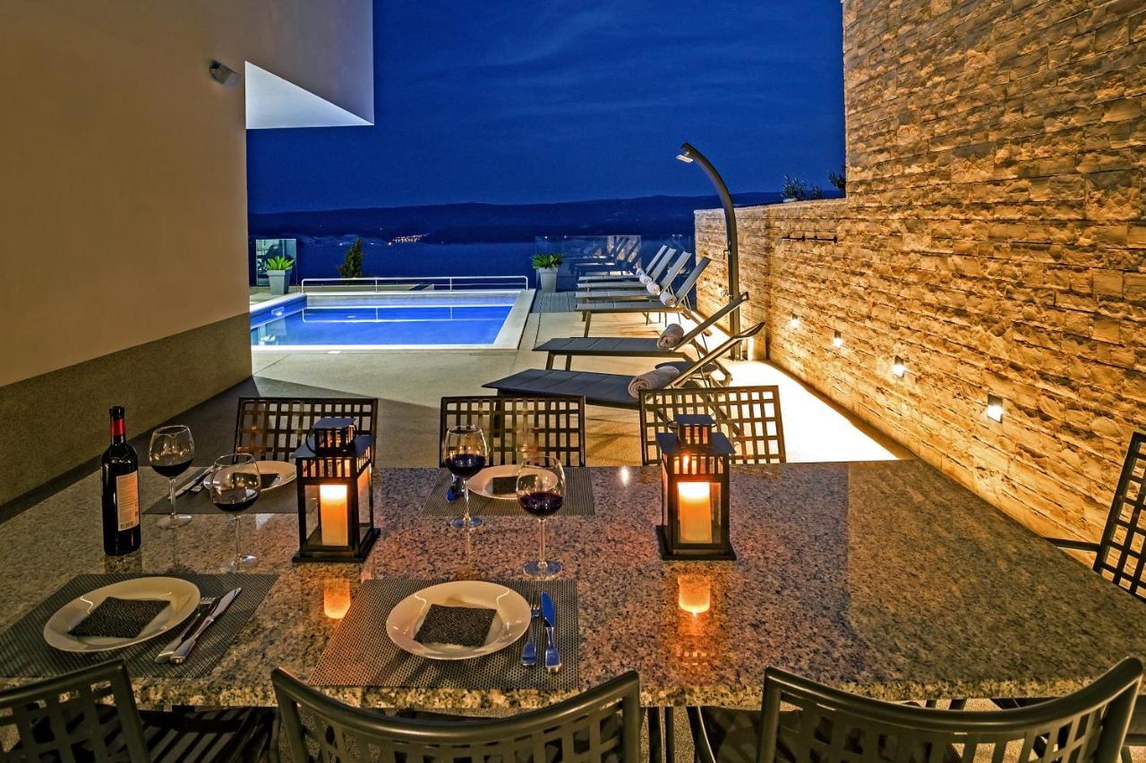 Villa Dispet With Heated Pool, Jacuzzi, Sauna And Cinema Целина Экстерьер фото